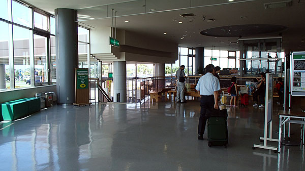 苫小牧フェリーターミナル